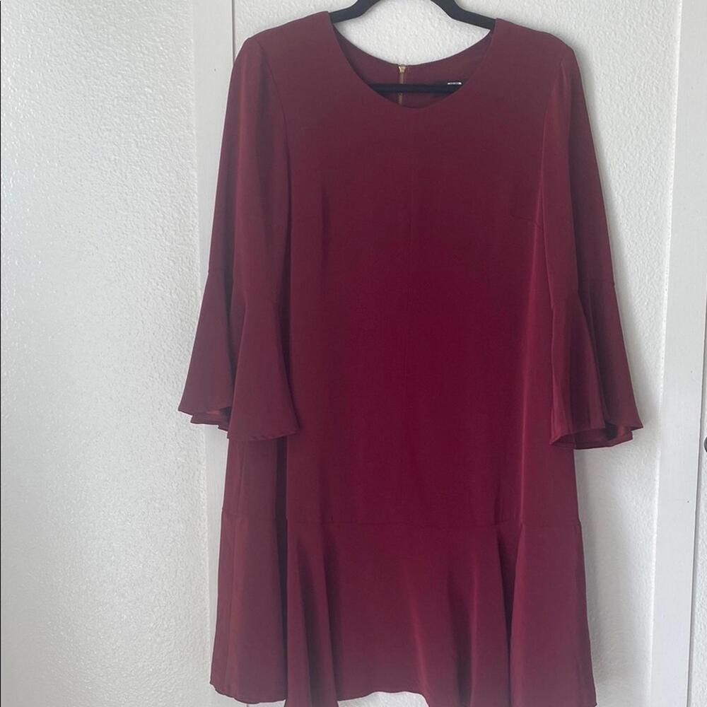 Slate & Willow Burgundy Bell Sleeve Shift Dress Size 6 Wine Red Flowy